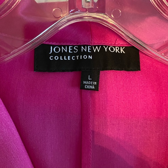 New with Tags 100% Silk Sash Tie Blouse by Jones New York Collection - Picture 3 of 5